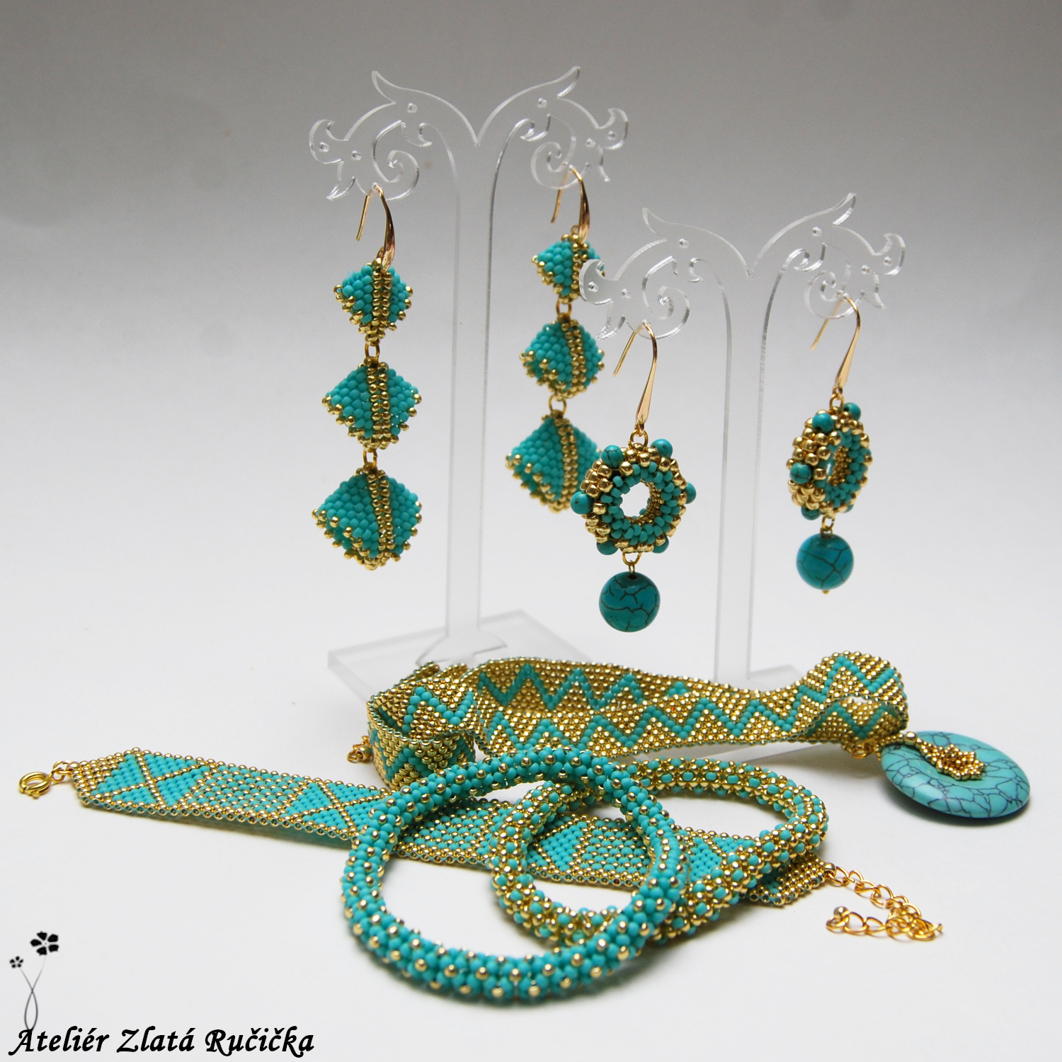 sada Nefertiti